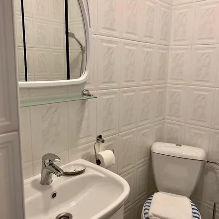 Bursztynek Πανσιόν *